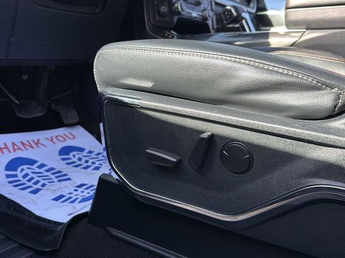 Used 2022 Ford F150 Lariat image 11