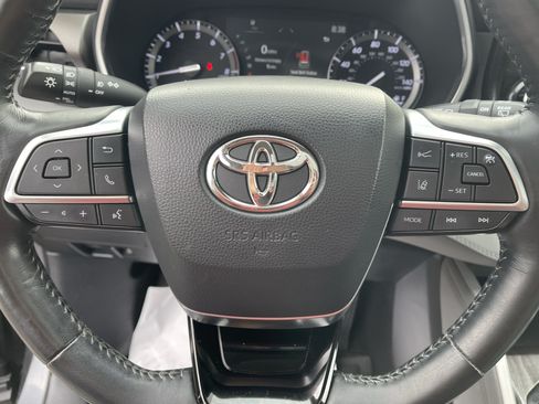 Certified 2020 Toyota Highlander Limited AWD/4WD image 21