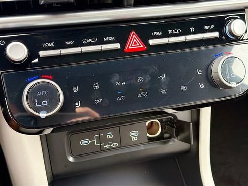 New 2026 Hyundai Tucson Limited image 16