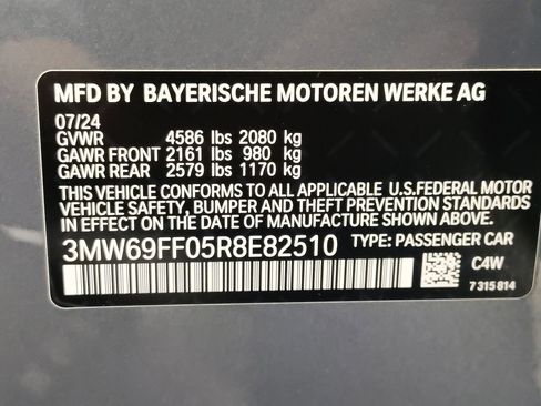 Used 2024 BMW 330i Sedan w/ Premium Package image 33