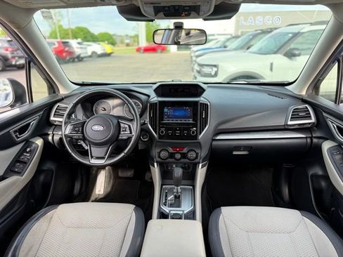 Used 2022 Subaru Forester Premium AWD/4WD image 19