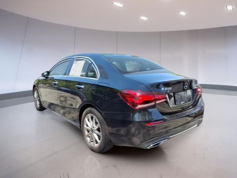 Used 2019 Mercedes-Benz A 220 4MATIC image 3