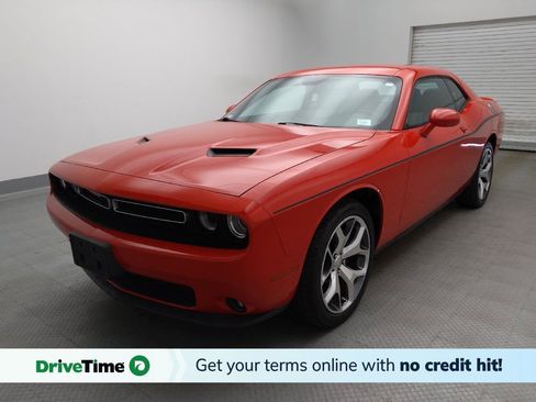 Used 2015 Dodge Challenger SXT Plus RWD image 1