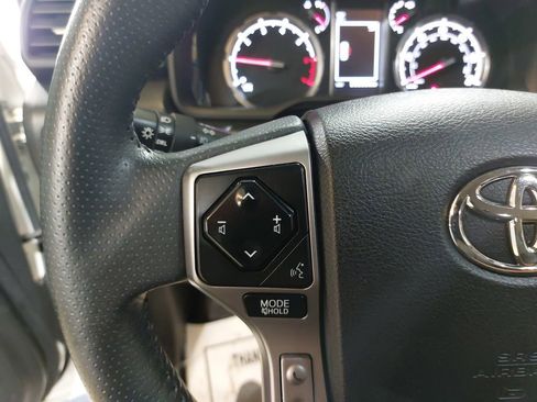 Used 2022 Toyota 4Runner TRD Sport w/ Technology Package RWD image 18