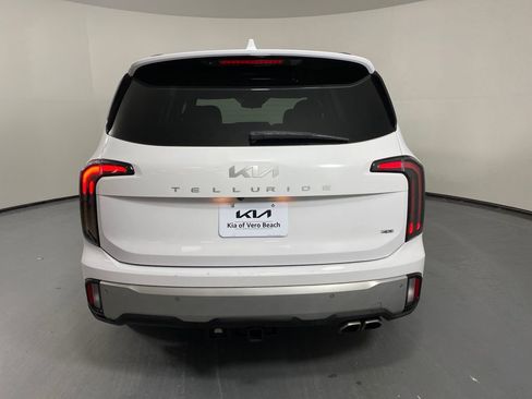 Used 2024 Kia Telluride SX Prestige w/ Towing Package image 5