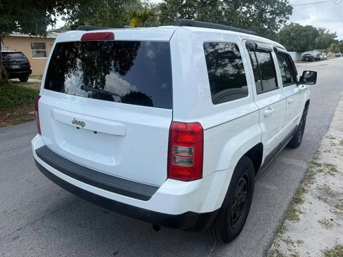 Used 2015 Jeep Patriot Sport w/ Power Value Group FWD image 8
