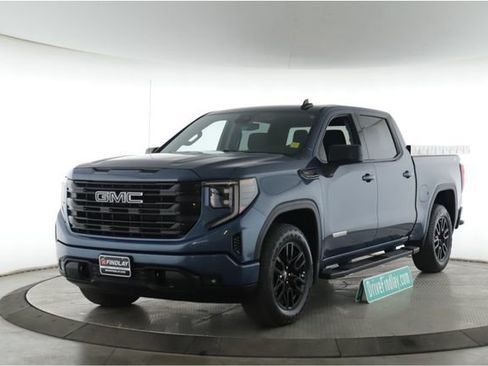 Used 2024 GMC Sierra 1500 Elevation w/ LPO, Elevation Black Package image 10