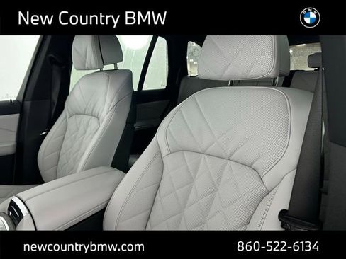 New 2026 BMW X5 xDrive40i w/ Climate Comfort Package image 14
