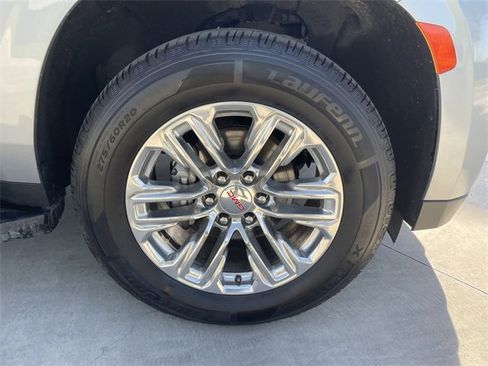 Used 2023 GMC Yukon SLT image 32