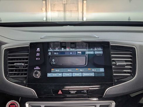 Used 2024 Honda Passport Black Edition image 20