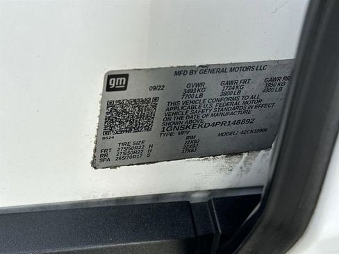 Used 2023 Chevrolet Suburban RST image 33