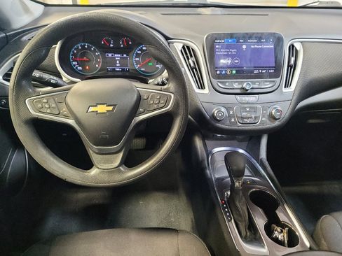 Used 2022 Chevrolet Malibu LS w/ Driver Confidence Package II FWD image 22