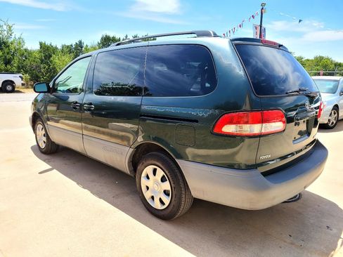 Used 2003 Toyota Sienna CE FWD image 5
