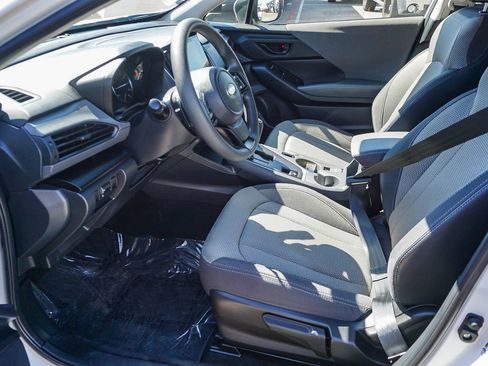 Used 2024 Subaru Crosstrek 2.0i Premium w/ Crosstrek Mirror Package AWD/4WD image 17