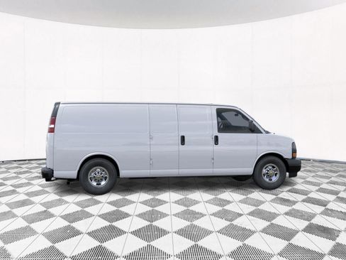 New 2025 Chevrolet Express 2500 Extended w/ Enhanced Convenience Package image 12