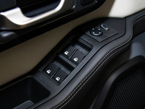 New 2025 INEOS Grenadier Fieldmaster Edition image 14