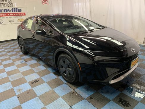 New 2026 Toyota Prius Plug-In Hybrid image 6