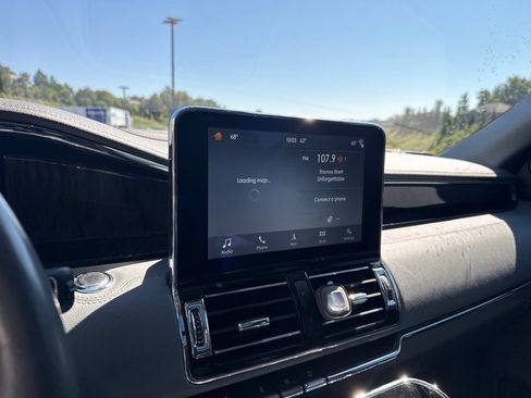 Used 2019 Lincoln Navigator Reserve w/ Cargo Package AWD/4WD image 14