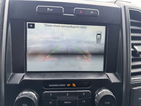 Used 2017 Ford F150 XLT w/ Equipment Group 302A Luxury image 12