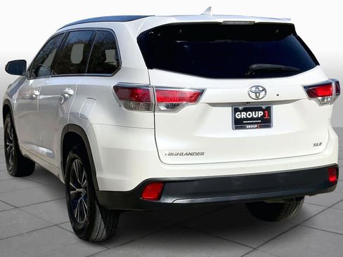 Used 2016 Toyota Highlander XLE image 11