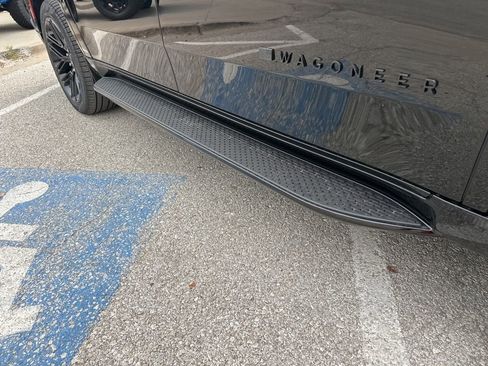 New 2025 Jeep Wagoneer L Series II w/ Convenience Group I image 44