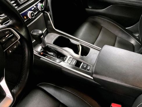 Used 2022 Honda Accord Sport image 14