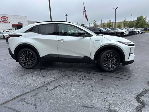 New 2026 Toyota C-HR AWD/4WD image 2
