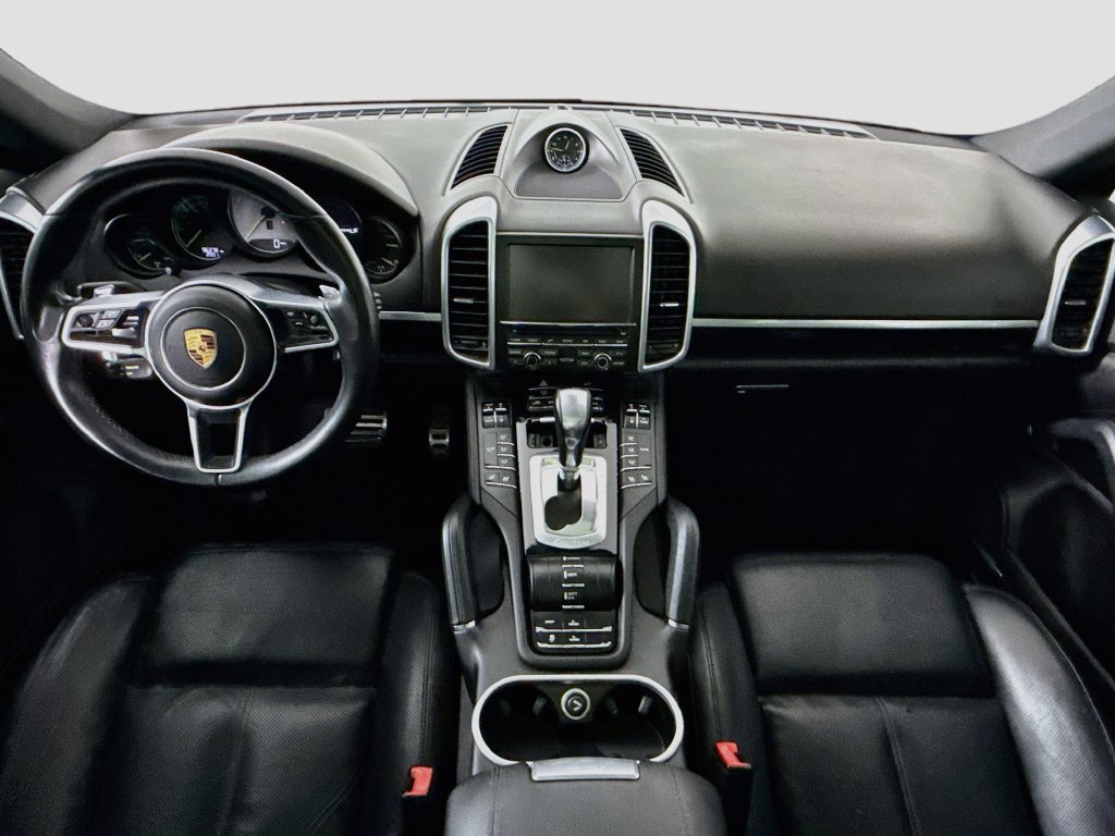 Used 2016 Porsche Cayenne S AWD/4WD image 13