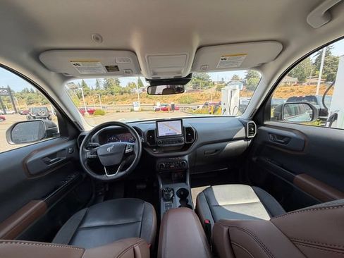 Used 2023 Ford Bronco Sport Outer Banks w/ Tech Package AWD/4WD image 7