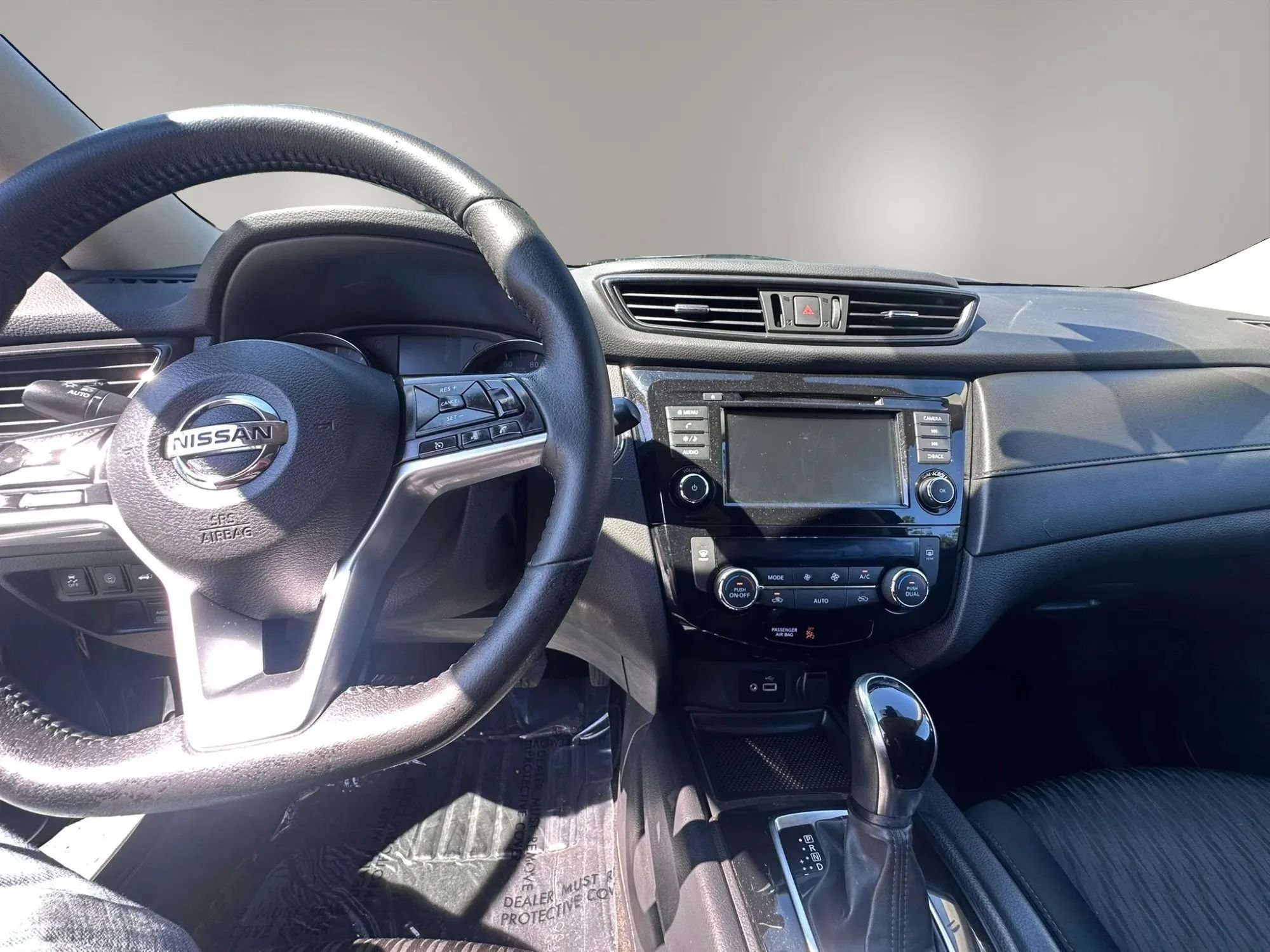 Used 2019 Nissan Rogue SV AWD/4WD image 18