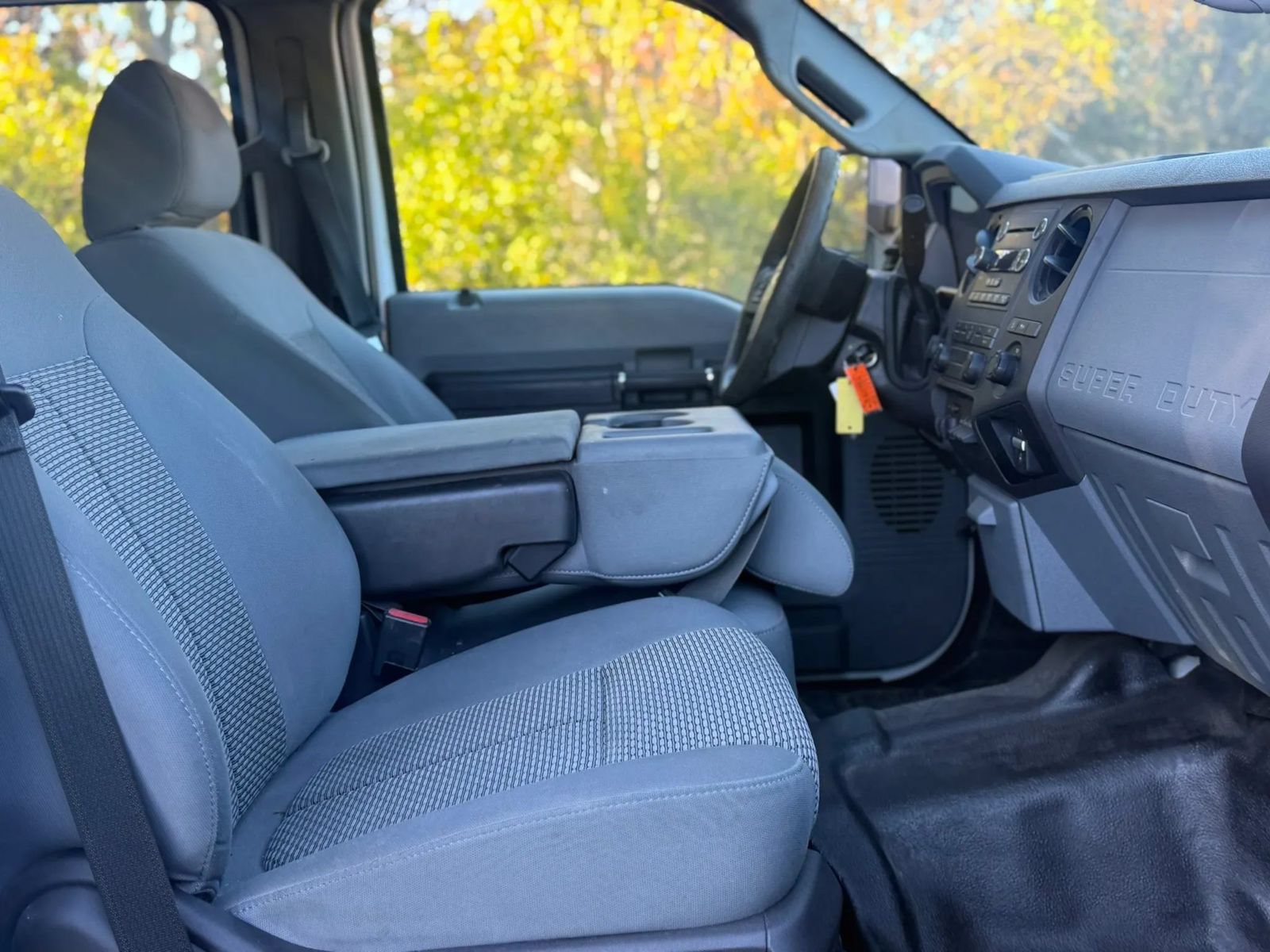 Used 2015 Ford F250 XL w/ Power Equipment Group AWD/4WD image 19