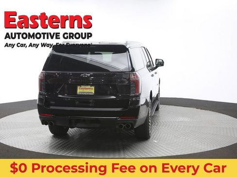 Used 2025 Chevrolet Suburban Z71 AWD/4WD image 43