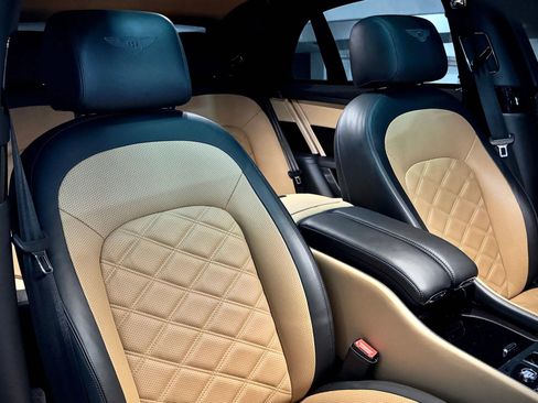 Used 2016 Bentley Mulsanne Speed image 28