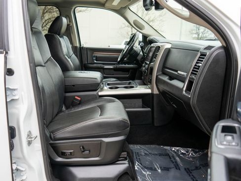 Used 2018 RAM 2500 Laramie w/ Convenience Group image 10