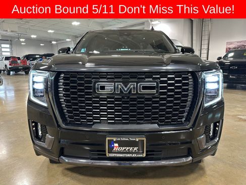 Used 2024 GMC Yukon Denali Ultimate AWD/4WD image 2