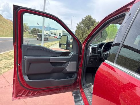 Used 2021 Ford F150 Lariat w/ Max Trailer Tow Package image 9