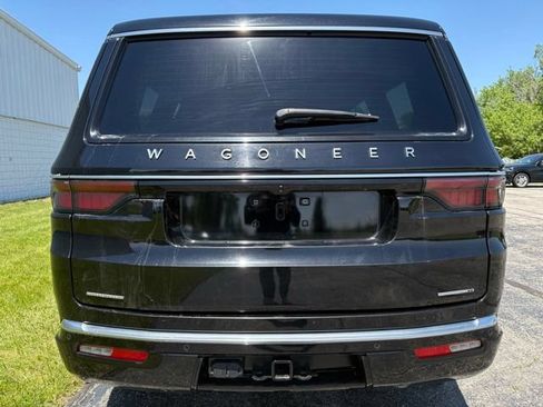 Used 2023 Jeep Wagoneer Series II AWD/4WD image 14