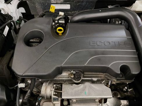 Used 2024 Chevrolet Equinox LS FWD image 26