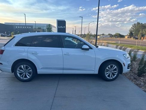 Used 2017 Audi Q7 3.0T Premium Plus AWD/4WD image 5