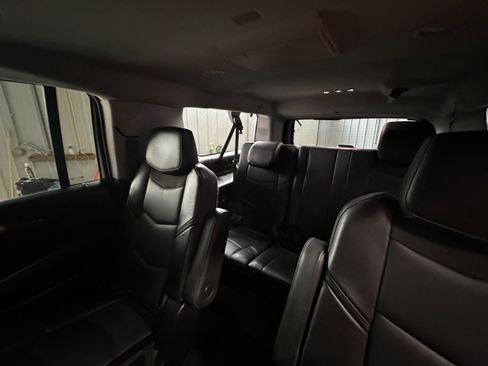 Used 2015 Cadillac Escalade ESV Premium AWD/4WD image 7