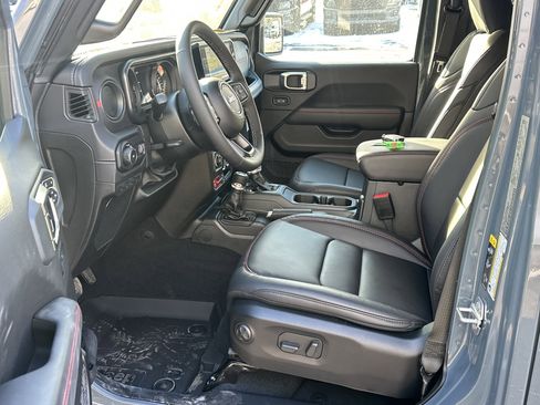New 2026 Jeep Wrangler Unlimited Rubicon image 27