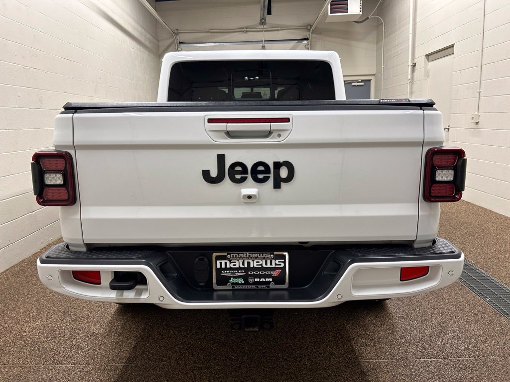 Used 2021 Jeep Gladiator Overland AWD/4WD image 3