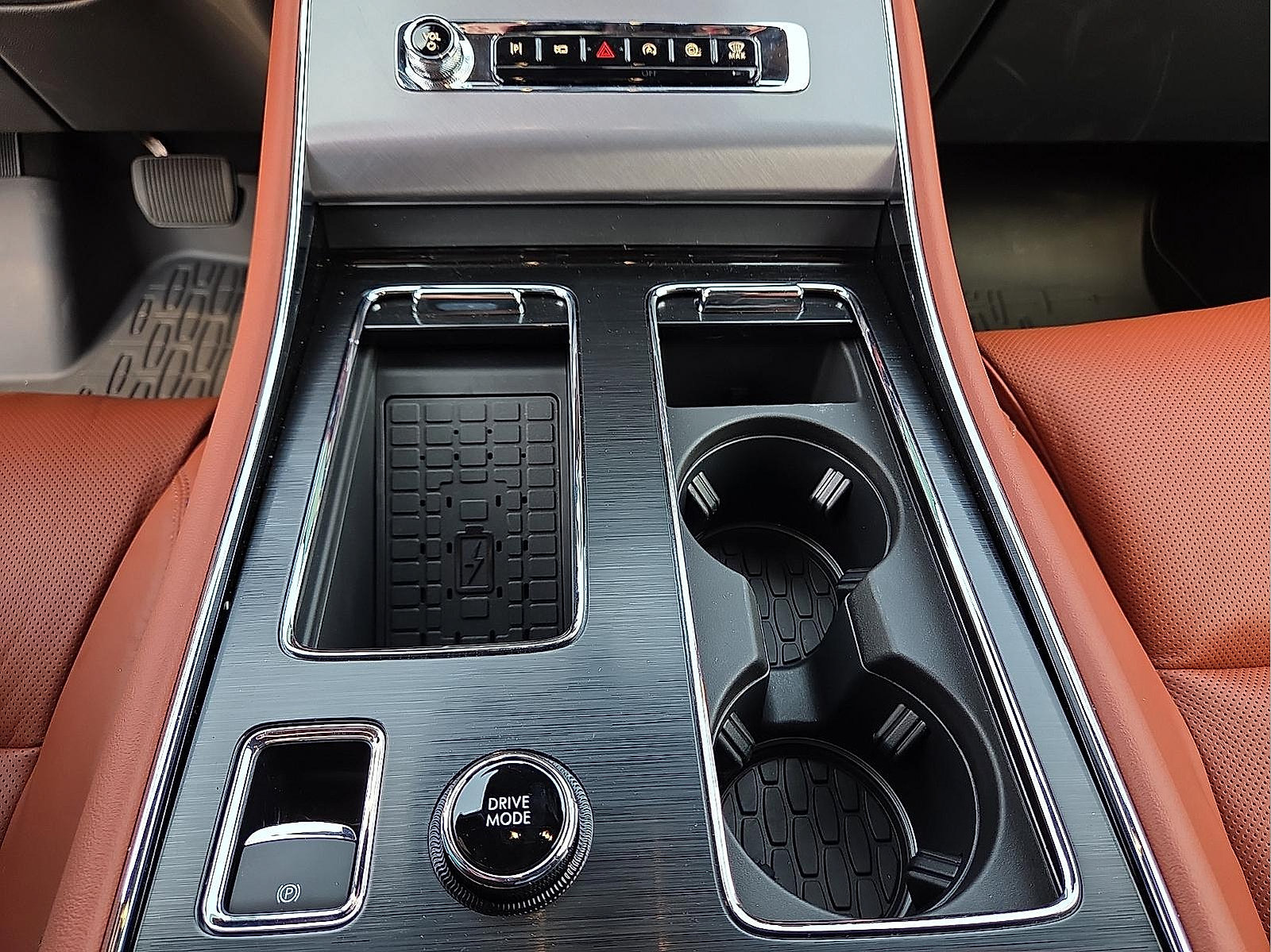 Used 2026 Lincoln Aviator Reserve AWD/4WD image 25