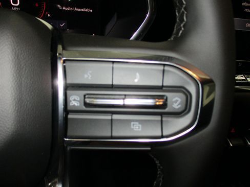 New 2026 GMC Canyon Elevation w/ Convenience Package image 26