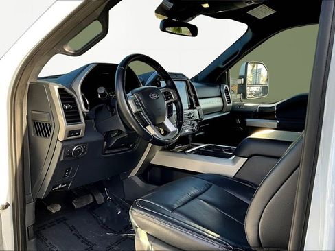 Used 2022 Ford F250 Lariat w/ Lariat Value Package image 20