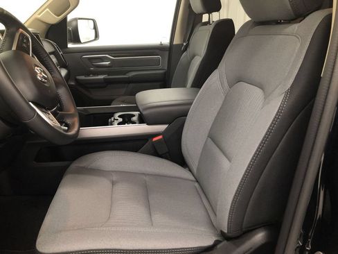 Used 2020 RAM 1500 Big Horn AWD/4WD image 3