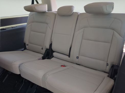 New 2026 Lincoln Navigator L Premier AWD/4WD image 22