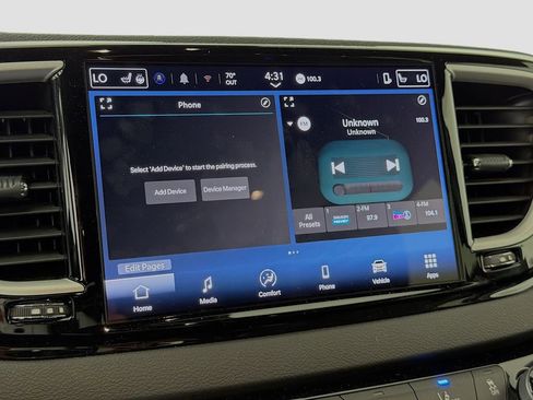 Used 2025 Chrysler Pacifica Select FWD image 34