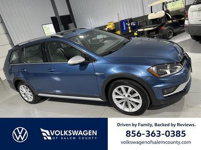 Used 2017 Volkswagen Golf SE