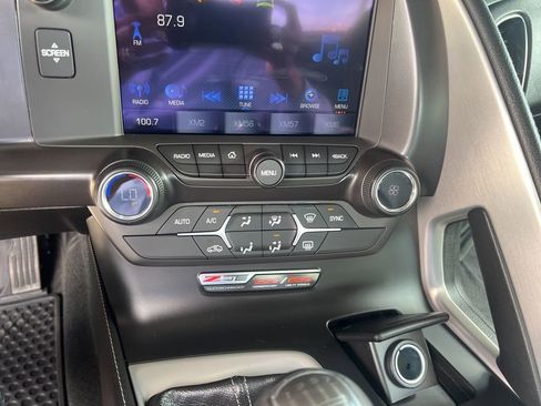 Used 2019 Chevrolet Corvette Z06 RWD image 4